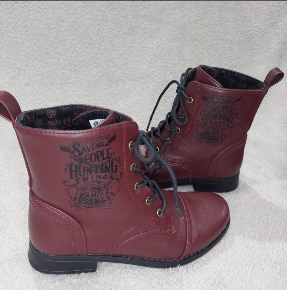 Supernatural Family Business Combat Boots WB Sam & Dean Hot Topic Size 7 Maroon